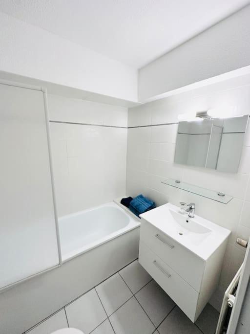 Apartamento Studio Gare St Roch Avec Box De Garage Montpellier Exterior foto
